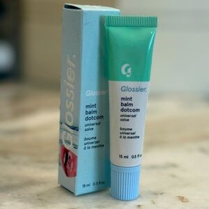 GLOSSIER Mint Balm Dotcom